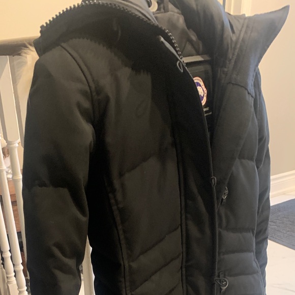 CANADA GOOSE JACKET excellent condition - Picture 2 of 3